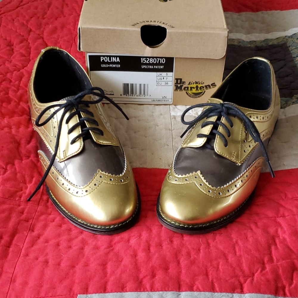 Dr. Martens, Gold+Silver Polina brogue.